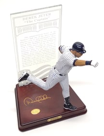 Yankees Derek Jeter Baseball Player HOF Figurine