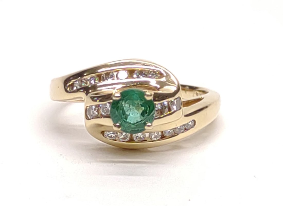 14K Gold Emerald & Diamond Ring (sz 6) (1 of 9)