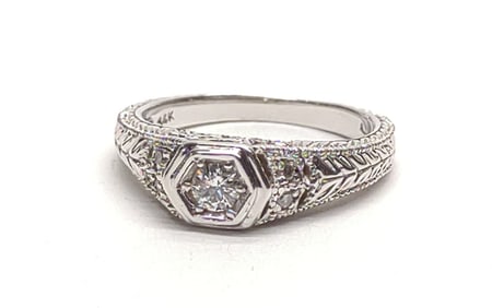 Art Deco 14K White Gold & Diamond Ring (sz 6.5)