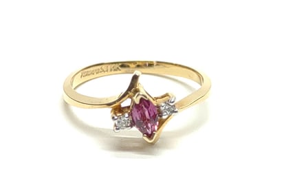 14K Gold Pink Sapphire & Diamond Ring (sz 5.75)