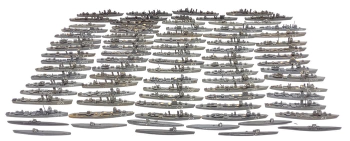 (84) WWII US Navy Wooden Recognition Ships
