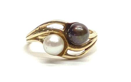 14K Gold Black & White Pearl Ring (sz 5.75)