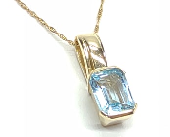 14K Gold 3.4ct Topaz Pendant & Twist Rope Chain