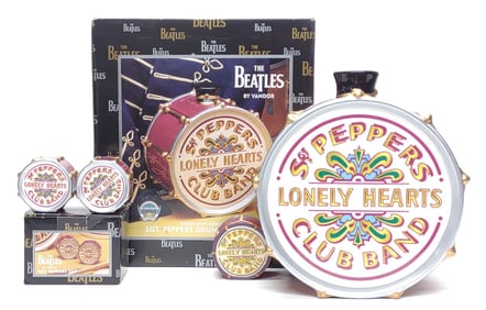 3 Vandor Beatles Sgt. Peppers Lonely Hearts Items