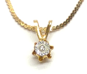 14K Gold Diamond Pendant w/ Serpentine Chain (17")