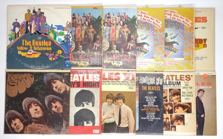 (13) Vintage The Beatles Vinyl Record Albums