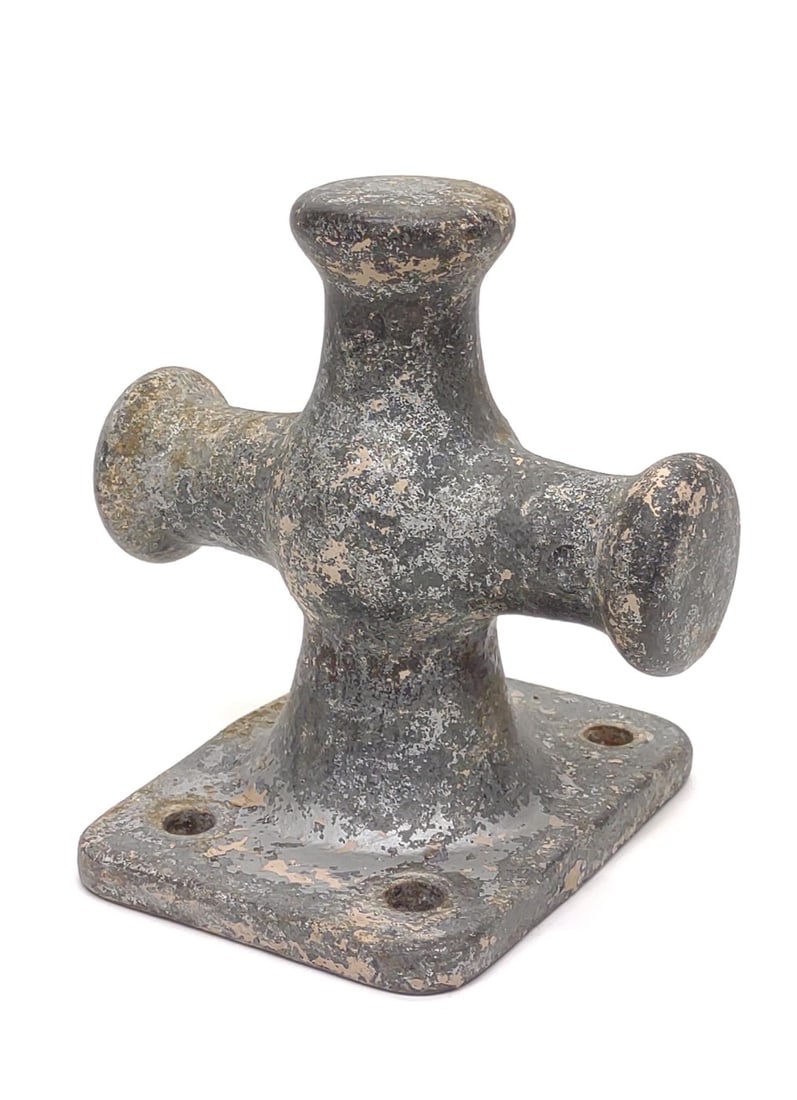 Cast Iron Ship Mooring Bollard / Cleat / Bitt: Antique / vintage nautical cast iron ship's mooring bitt / cleat / bollard. Magnet sticks to surface. Measures approx.: 7 x 6 1/2 x 6 in. SHIPPING OPTIONS AVAILABLE: UPS 'Pack & Ship' or LiveShipping.