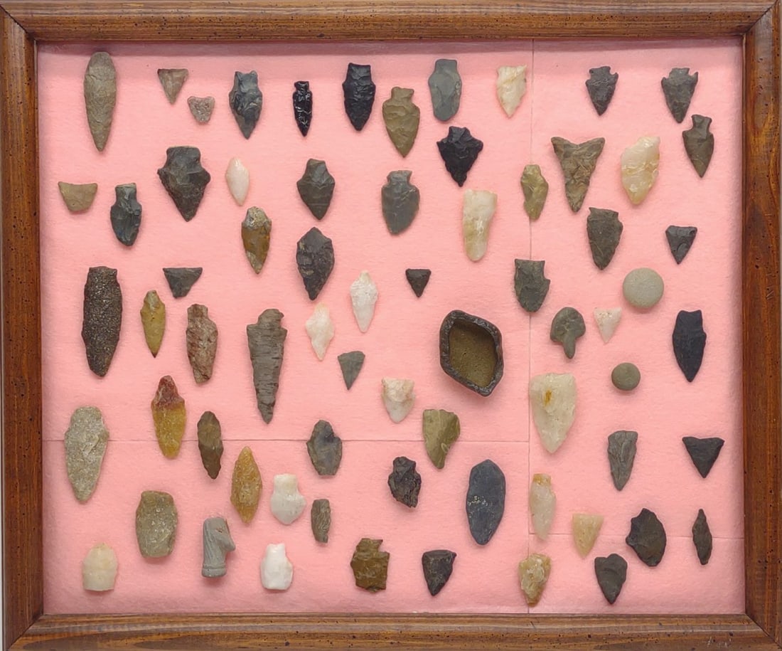 Framed 68 Arrowhead Point Display (Rock Hall, MD) (1 of 9)