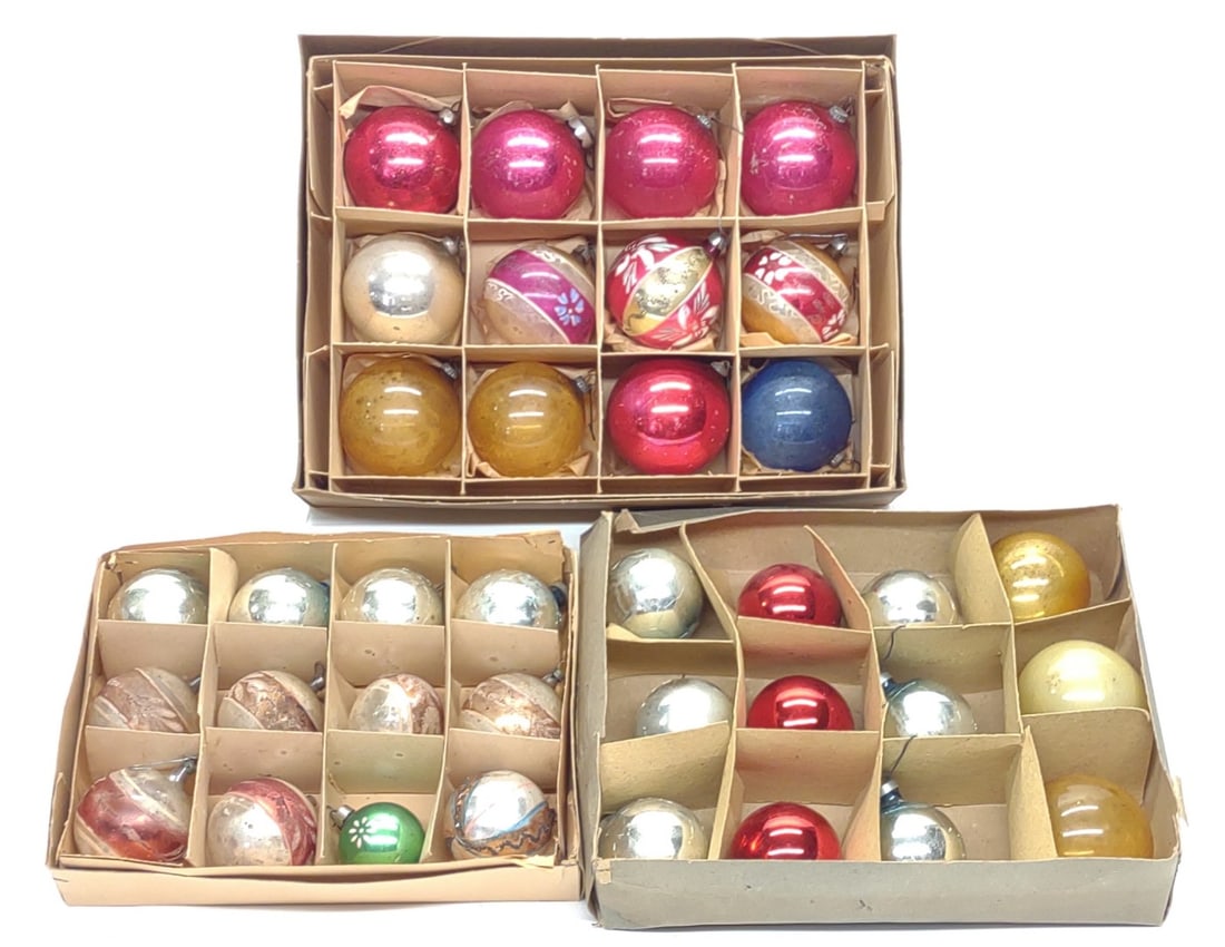 (36) Vintage Glass Christmas Ornaments w/ Boxes (1 of 5)