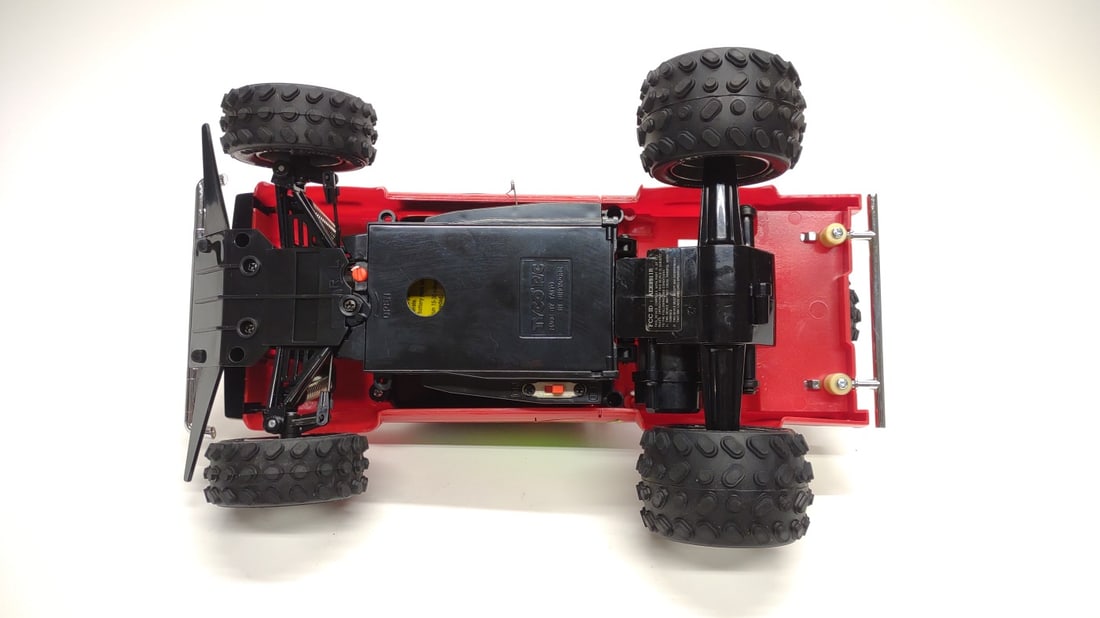 Tyco R/C 9.6V Turbo Bandit Toy Truck & Box (Works) - 8