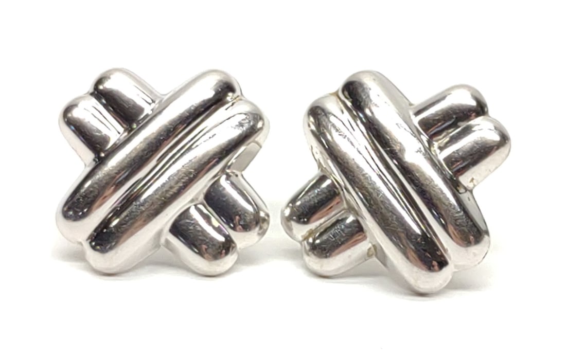 14K White Gold Puffy X Knot Cross Earrings: Pair of 14 karat white gold double X crossover post earrings. Backside is marked "Carla 14Kt". Has been tested for gold purity. Total weight: 2.17 grams. SHIPPING OPTIONS AVAILABLE: UPS 'Pack & Ship'