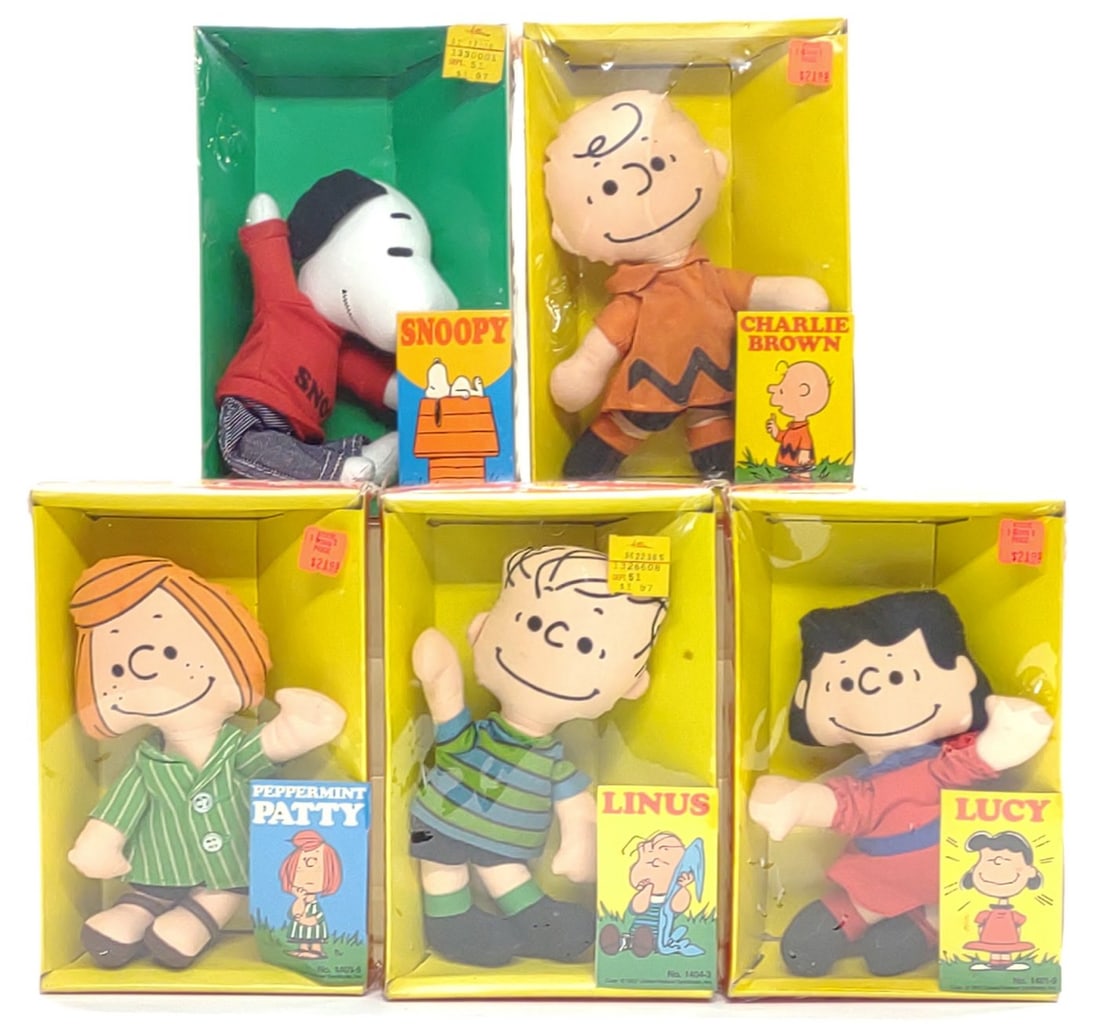 5 Vintage Ideal Peanuts Rag Doll Toys Sealed: 5 vintage Ideal 7 inch Peanuts character plush cloth rag doll toys, sealed in original boxes. Includes Charlie Brown No. 1402-7, Snoopy No. 1400-1, Peppermint Patty No. 1403-5, Linus No. 1404-3, and L