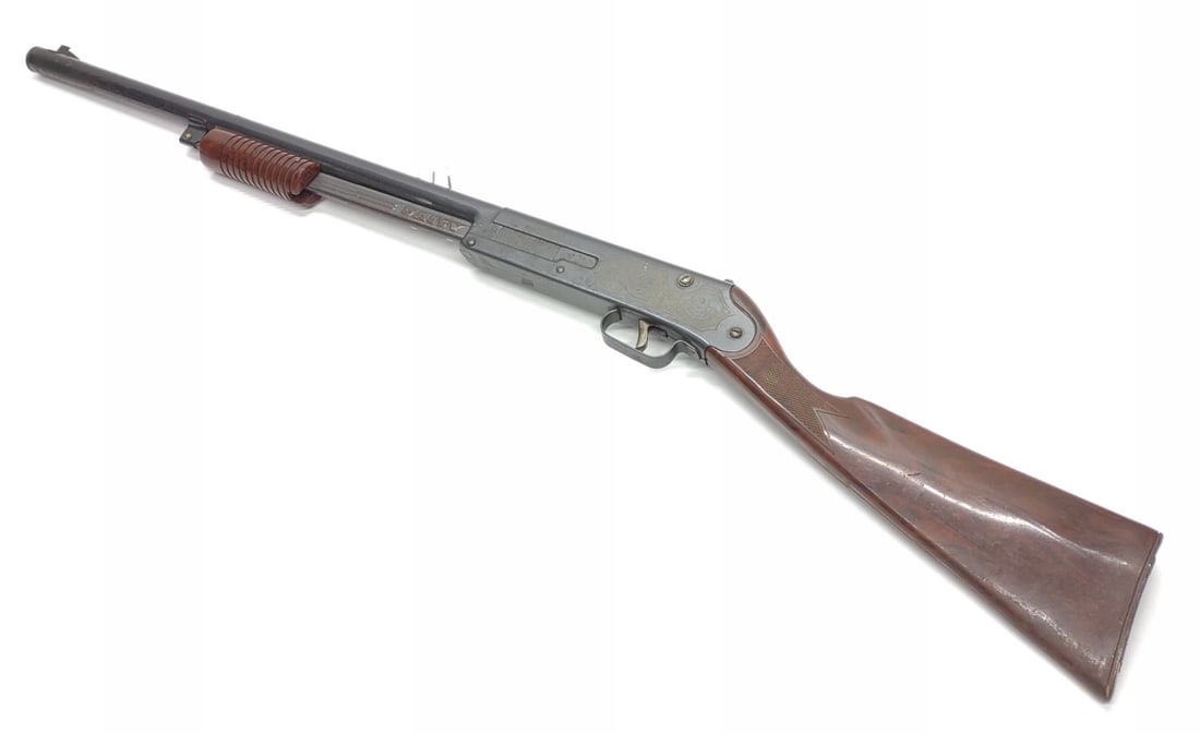 Vintage Daisy 107 Trombone Pump Action BB Gun Toy: Vintage Daisy MFG. Co. model 107 trombone pump action BB gun toy. Marked "Model No. 107 Reg. No. F602977 Daisy MFG Co. Rogers, Ark. USA". Toy BB gun has strong compression. Tested and works. metal bar