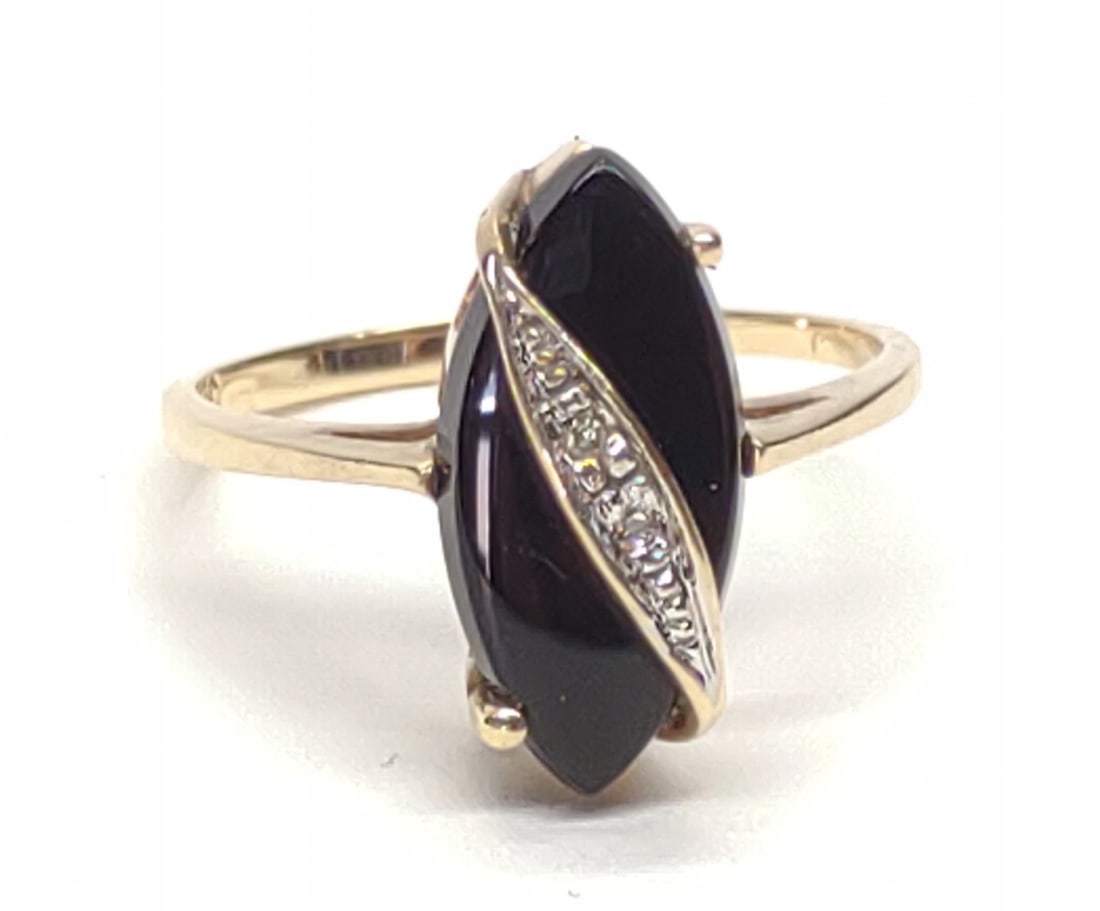 10K Gold Onyx & Diamond Navette Ring (sz 6.25): Vintage 10 karat yellow gold onyx and diamond navette ring. Features white gold center with 2 diamond accents. Inner band is marked "JED 10K". Has been tested for gold purity and diamonds. Ring size 6