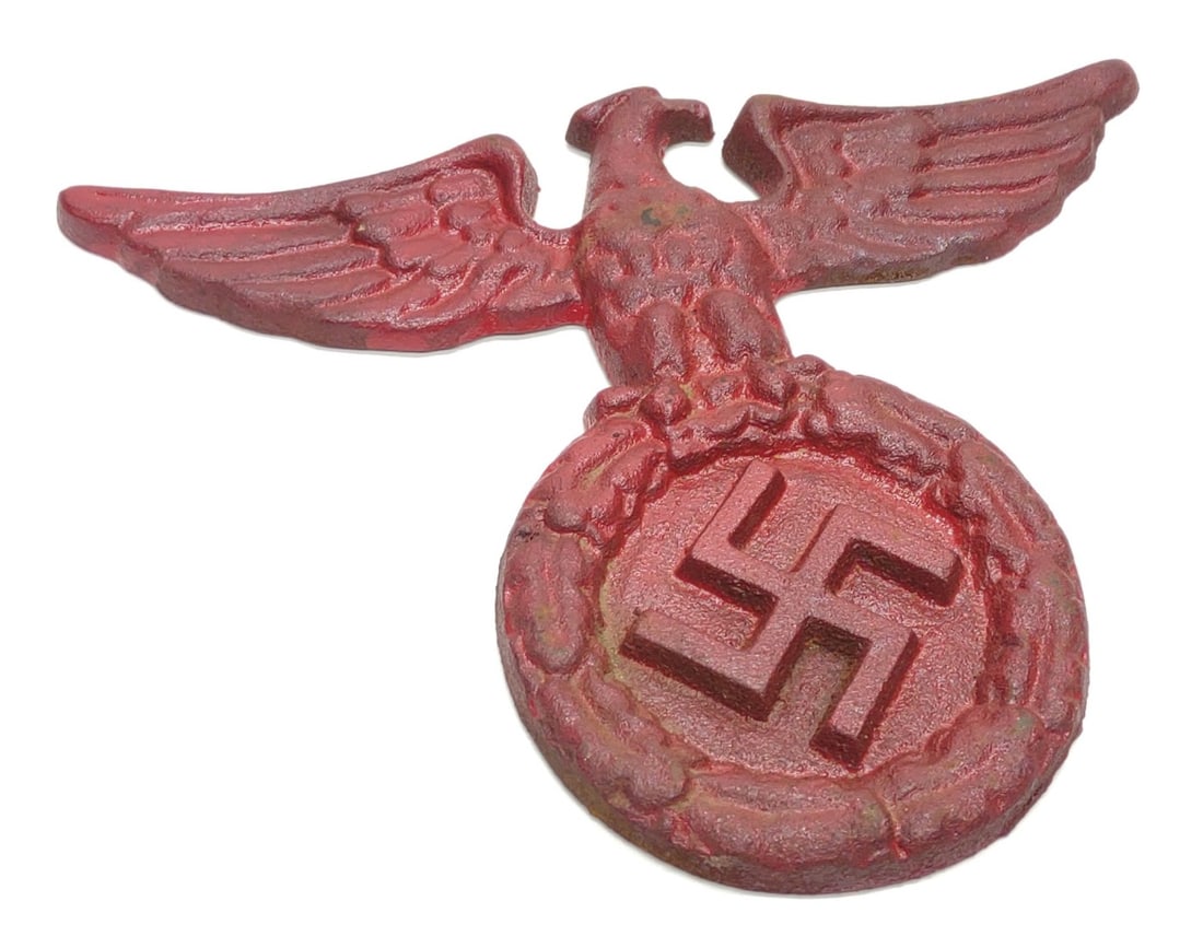 WWII German NSDAP Cast Iron Eagle Wall Plaque: Vintage World War Two (WW2) German NSDAP military 3rd Reich Parteiadler eagle cast iron wall plaque. Plaque Measures approx. 8 1/2 x 7 in. Plaque has been repainted. SHIPPING OPTIONS AVAILABLE: UPS 'P