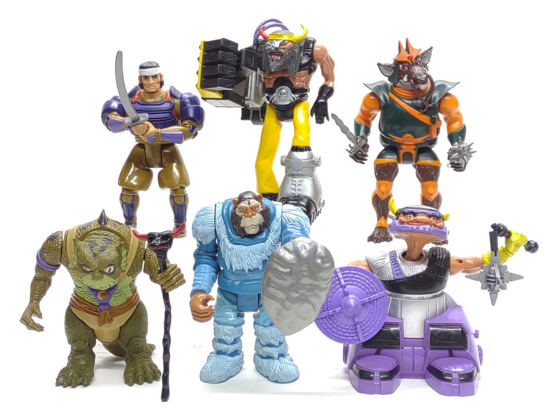 (6) 1980s LJN Thundercats Action Figure Toys: 6 Vintage 1980s LJN Toys Thundercats action figures. Includes S-S-Slithe with Mummy Mumm-Ra's staff, Ratar-O with 1 silver dagger without eye and Grune the Destroyer's Morningstar, Hammerhand, Snowman