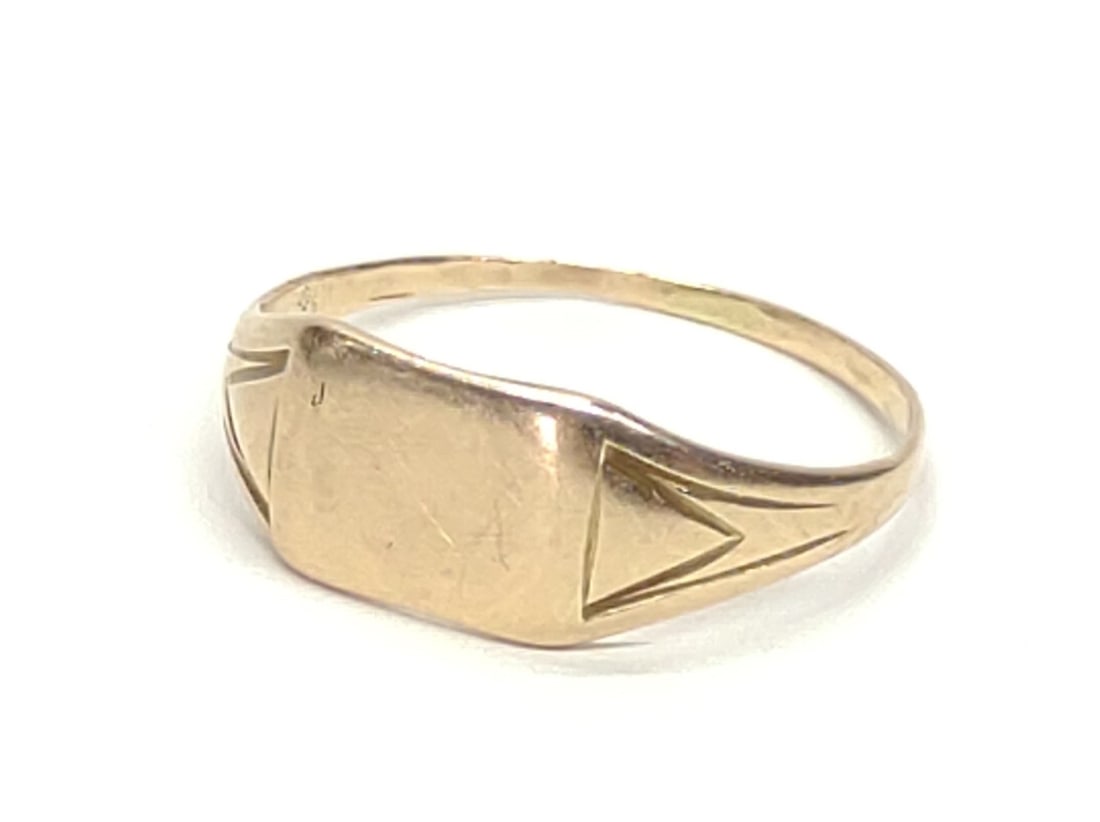 Vintage 10K Yellow Gold Signet Ring (sz 5) (1 of 7)