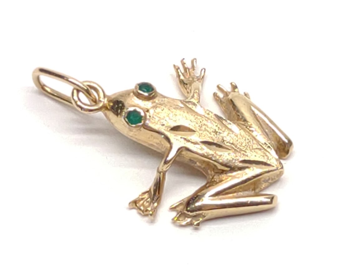 14K Gold Tree Frog Pendant w/ Emerald Eyes (1 of 7)