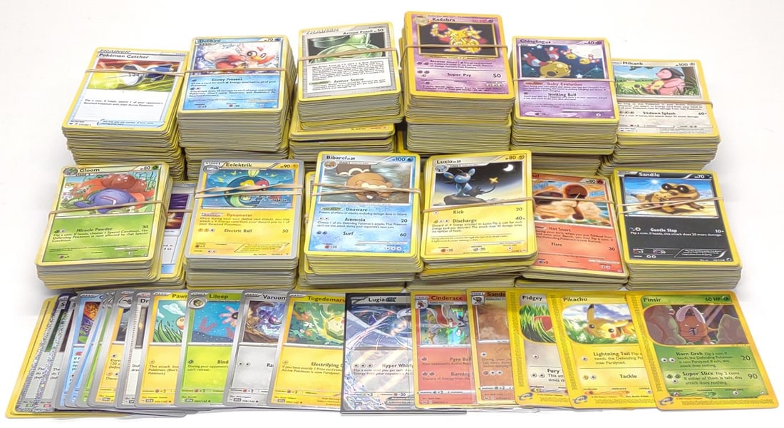 Large Lot Of Pokemon Trading Cards (1 of 9)