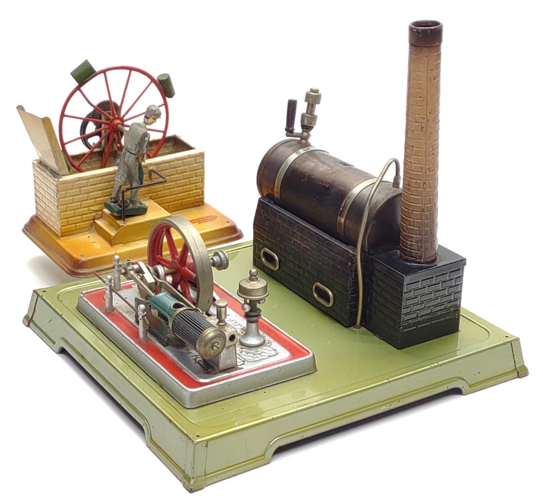 Vintage German Fleischmann Steam Engine Toys (1 of 15)