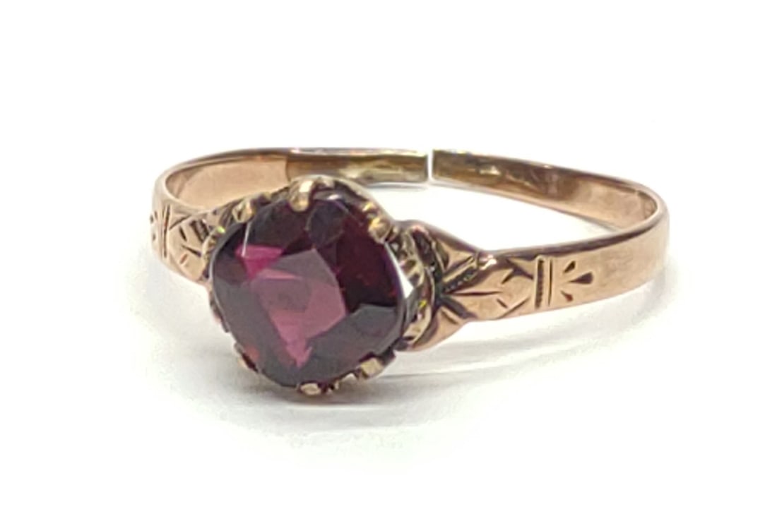 Victorian 10K Gold Cushion Cut Garnet Ring sz 5.5 (1 of 9)