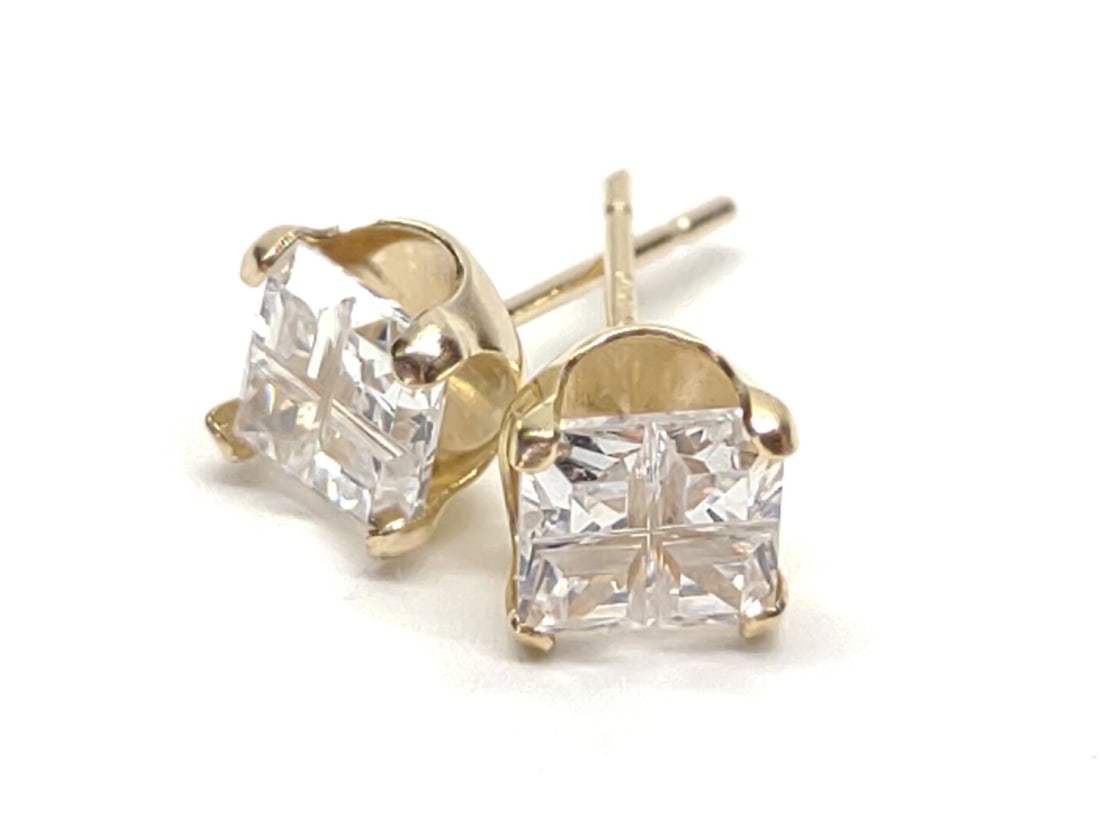 14K Yellow Gold Cubic Zirconia Stud Earrings (1 of 6)