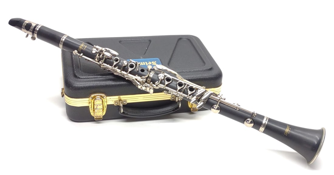 Selmer 1400 Bb Clarinet w/ Hard Case (1 of 13)