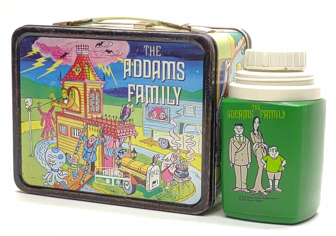 1974 Addams Family Tin Lunchbox & Thermos (1 of 12)