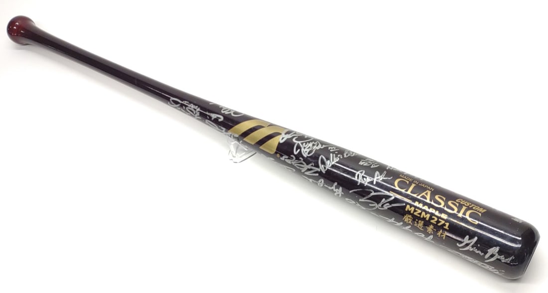 2005 Aflac All-American Classic Autographed Bat: 2005 AFLAC All-American Classic Cal Ripkin Stadium baseball game team autographed / signed bat. Some player signatures include: Ryan Adams, Derrick Robinson, Dellin Betances, Cody Johnson, Max Sapp an