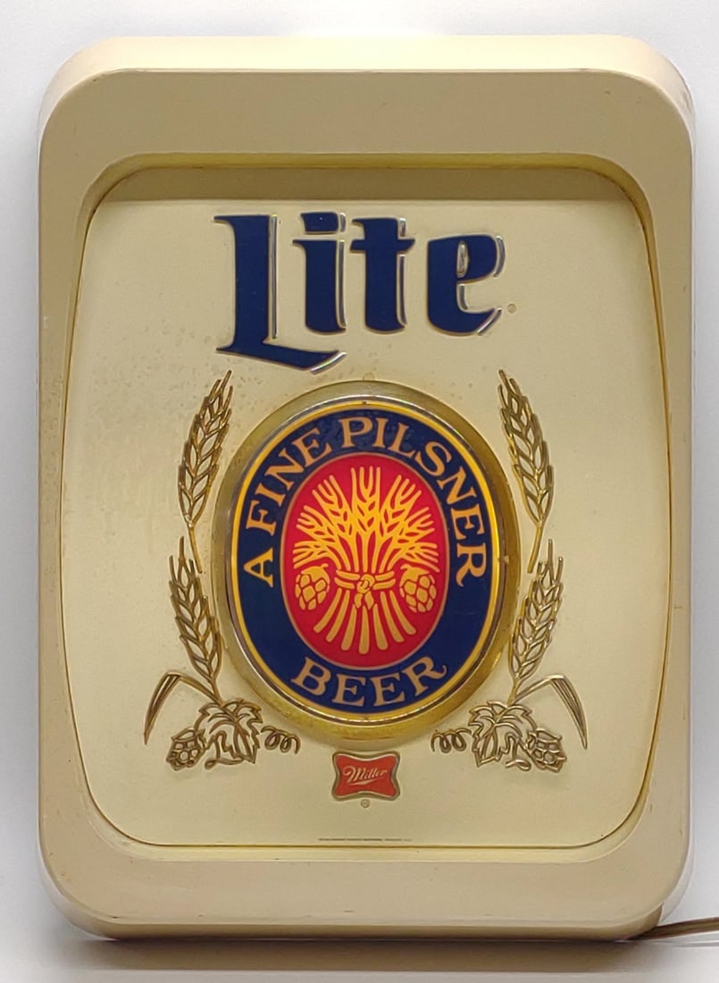 Vintage Lighted Miller Lite Beer Advertising Sign (1 of 10)