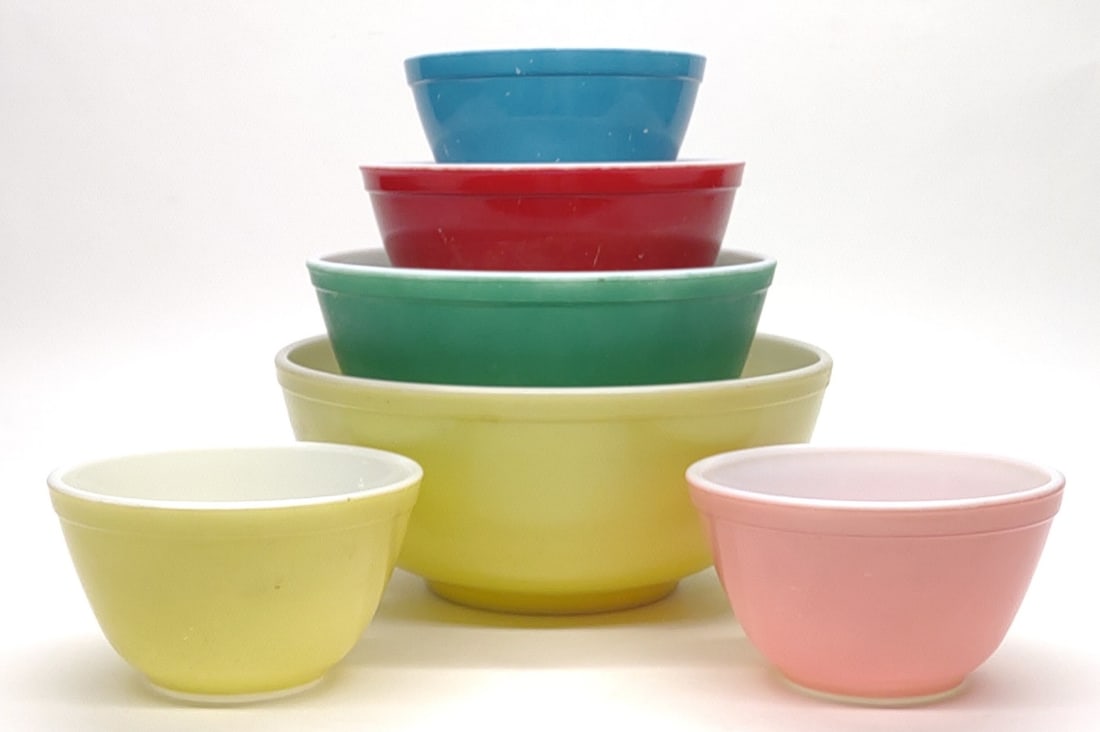6 Vintage Pyrex Primary Color Mixing Bowl Set (1 of 13)