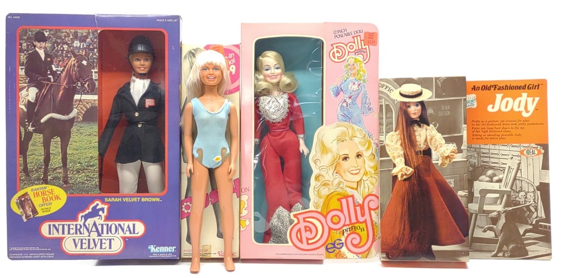 4 Vintage 1970s Toy Dolls in Boxes (Kenner & More) (1 of 14)