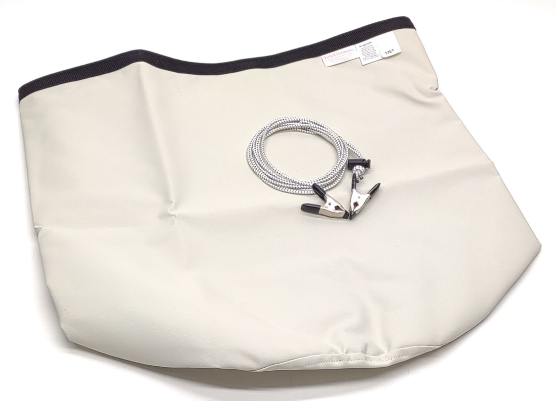 TeleGizmos Solar Scope Series 365 Telescope Cover: New, unused condition. TeleGizmos Solar Scope telescope cover, Series 365, model: T3ET. Includes original shipping bag, manual, 2 metal clamps and elastic draw string. Shipping bag measures approx. 16