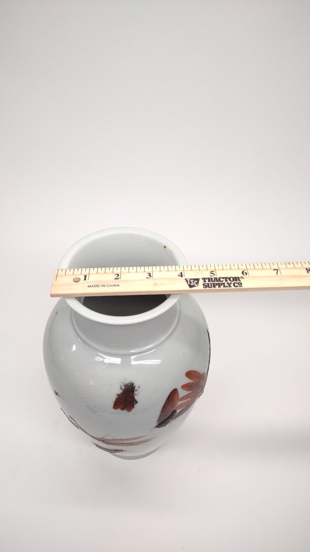Chinese Enamel Insect Pattern Vase - 4