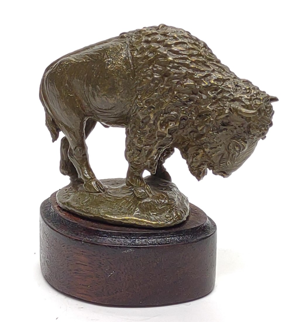 Dian Weeks Bronze Buffalo Sculpture signed #22/150: Dian Weeks small bronze buffalo sculpture / figure, mounted on wooden base. Limited edition, numbered on figure 22/150. Signed Dian Weeks on base. Includes original purchase paperwork from 1983. Measu