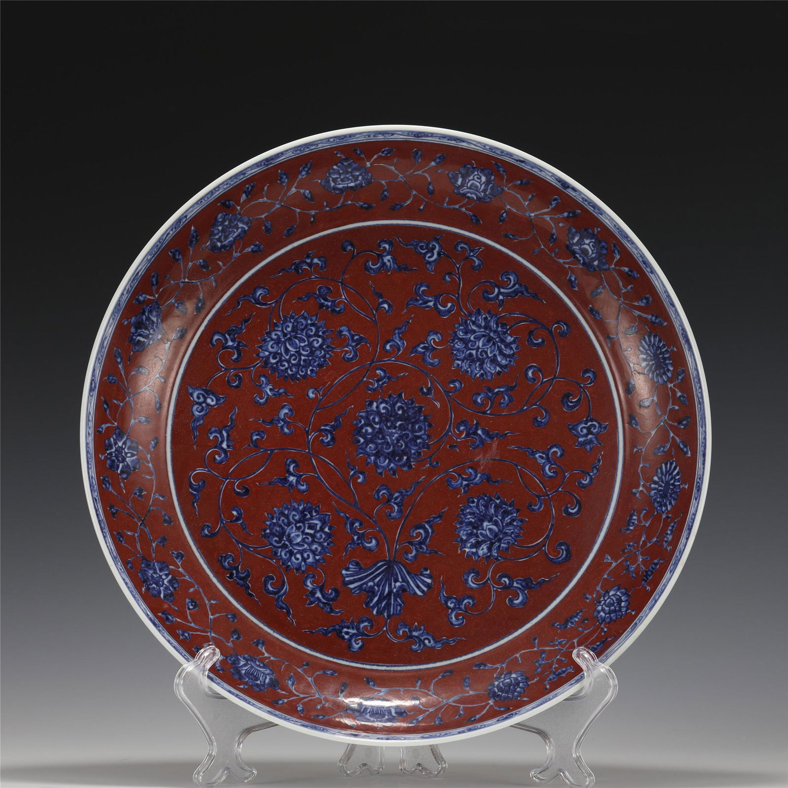 A CHINESE RED BACKGROUND BLUE AND WHITE DISH (1 of 10)