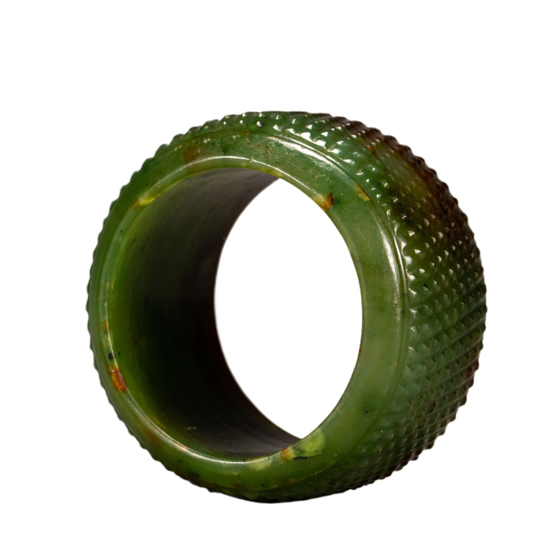 A CHINESE CARVED SPINACH GREEN JADE RING (1 of 8)