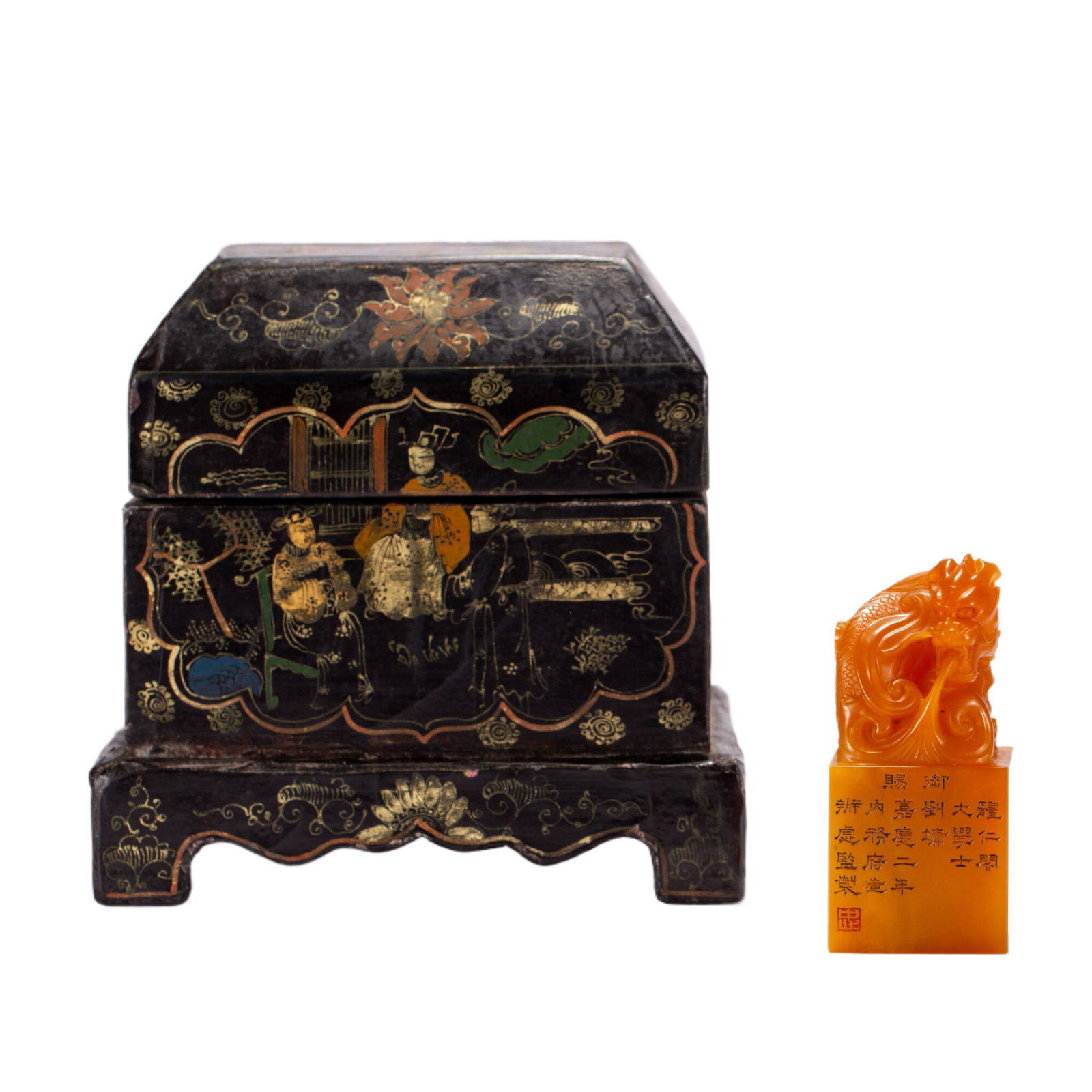 A CARVED TIANHUANG DRAGON SEAL WITH BOX (1 of 9)