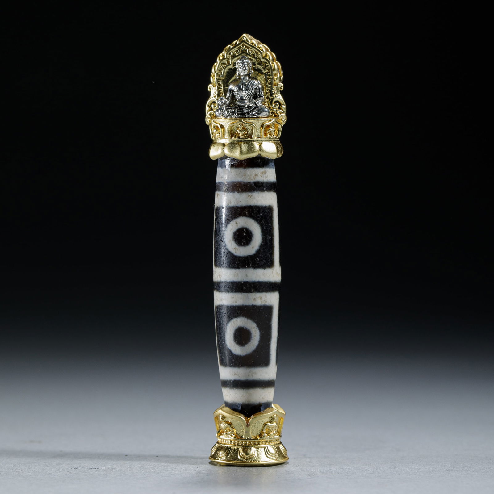 A TIBETAN DZI BEAD (1 of 7)