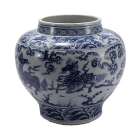 A CHINESE BLUE AND WHITE KYLIN JAR
