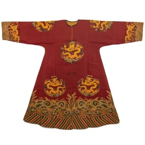 A FINE AND RARE CHINESE IMPERIAL KESI EMBROIDERED DRAGON ROBE
