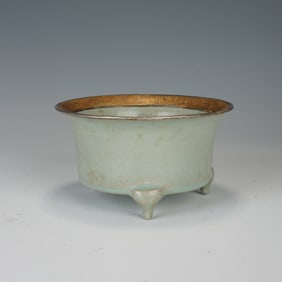 A RU-WARE TRIPOD CENSER