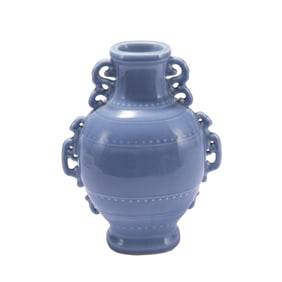A SKYBLUE GLAZE PORCELAIN VASE,QIANLONG