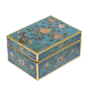 A CLOISONNE ENAMEL PEONY BOX WITH COVER