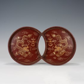 A GOLD PAINTED LACQUER DRAGON COJOINDED DISH
