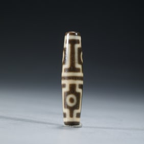 A TIBETAN DZI BEAD