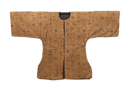 A FINE EMBROIDERED LADY ROBE: A FINE EMBROIDERED LADY ROBE The robe is embroidered in satin stitch with flower head. DIMENSIONS: W. 120 cm. H. 78 cm. HAVE A SIMILAR ITEM TO SELL? CONTACT: INFO@GORDONGALLERY.US