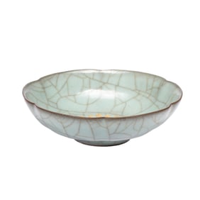 A GUAN-WARE LOBED BOWL