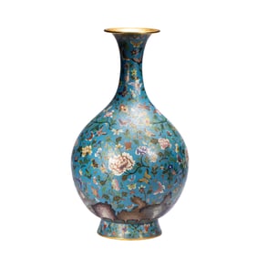 A CLOISONNE ENAMEL BOTTLE VASE
