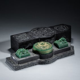 A SET OF FINE AND RARE CARVED SPINACH GREEN JADE DRAGON SEALS GROUP